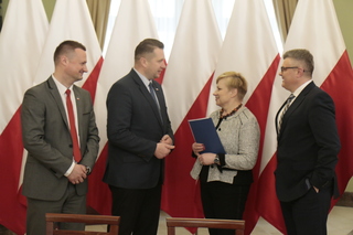 Mini ec40468e 8429 4ecf 93fe 9e785d7b4b61