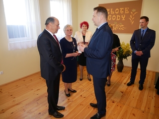 Mini 0468b305 43bb 41fc bb30 a796bf821496