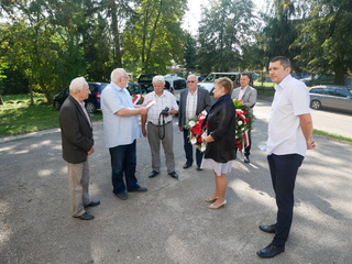 Mini 7cbc8b97 2048 4181 9bde e70d60a8e68d