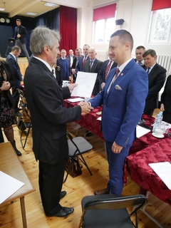 Mini d64461d2 1830 4c6b b895 0b57e753ad31