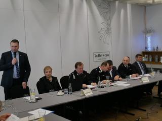 Mini ce27e0c6 92b5 4cdf b464 7a043cd12327