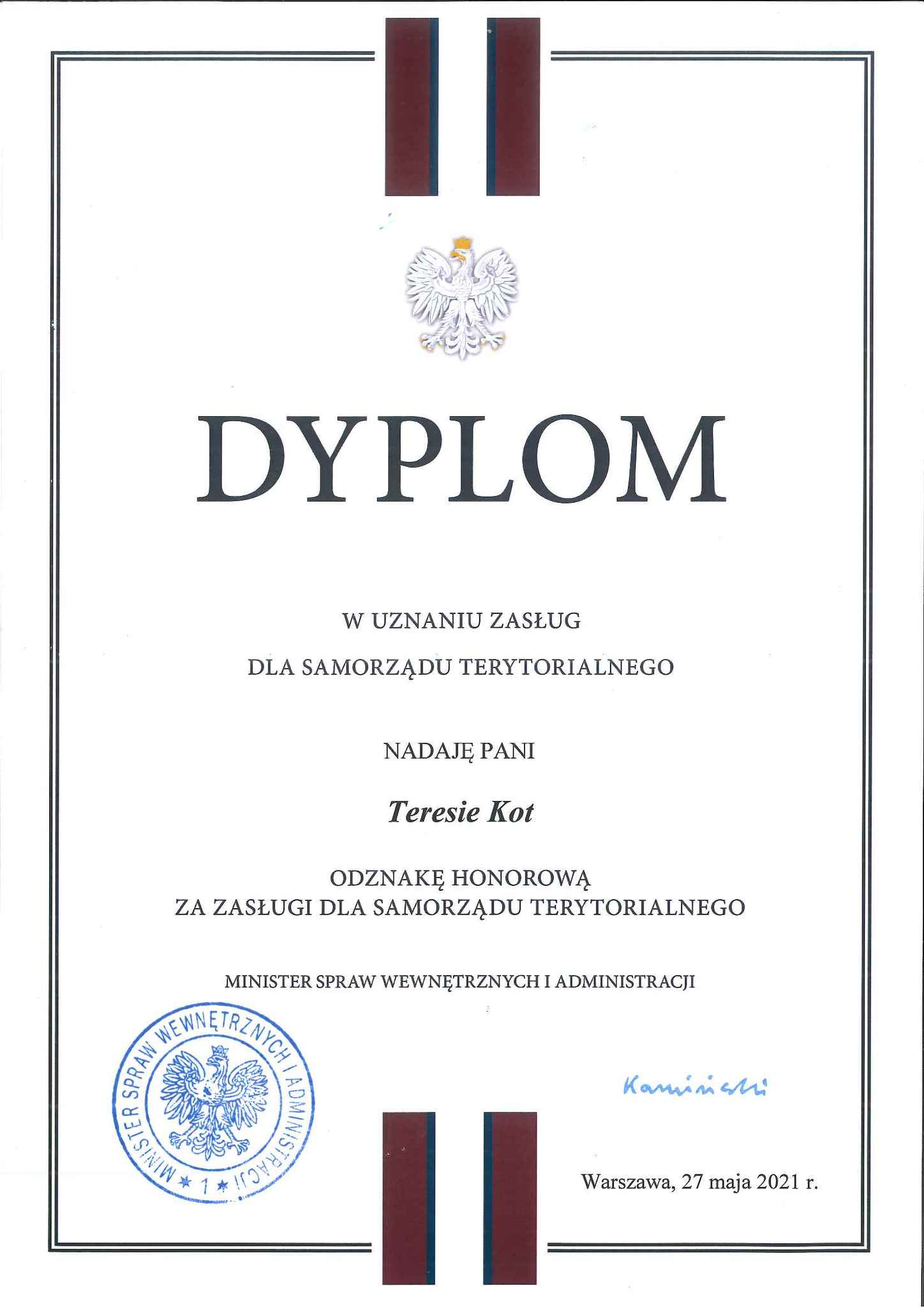 Dfd50519 229f 40fd 9901 59522fc04939