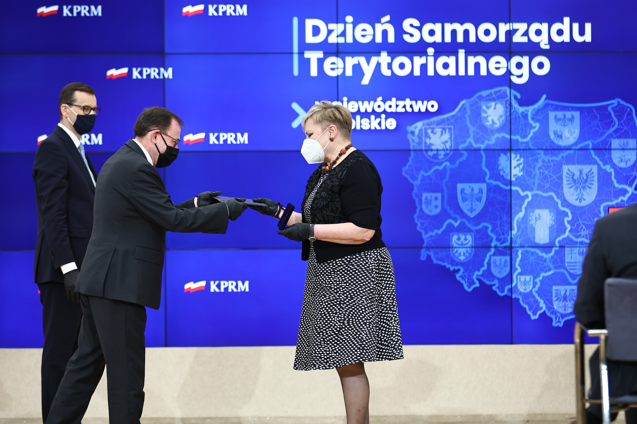 2421c93c b97c 44ef 95a2 7c80b4122b77