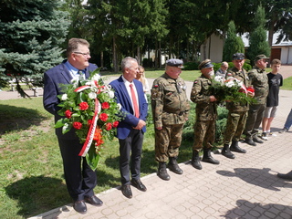 Mini 676a9c3f 64b6 49c0 ae54 3a4d3452d02d