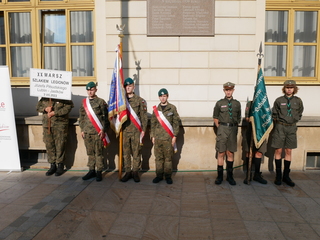 Mini c4d81bb8 5653 4afc 8d77 66653905be37