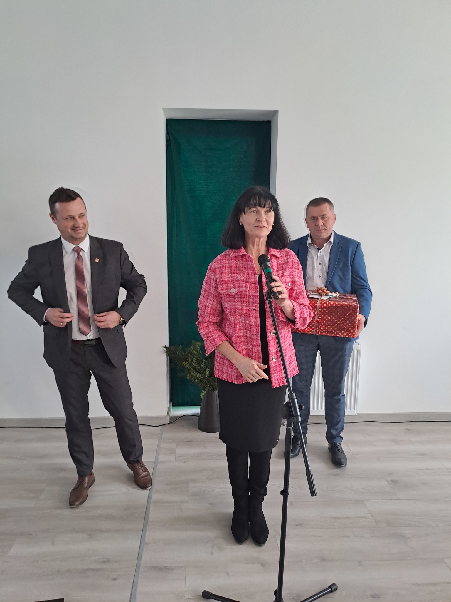 2125a8f3 a09c 474f a5d8 b02e627e7236