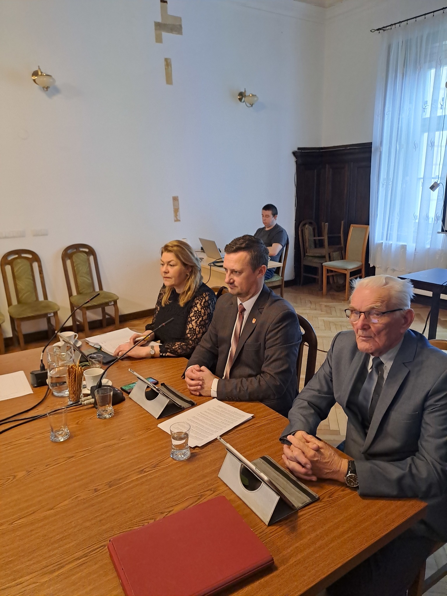 Daad6305 a7f8 4281 800b d941ec05cf12