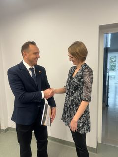 Mini 517693e7 de97 4733 9e53 a8950a6a7149