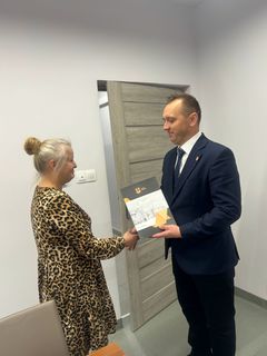 Mini 10a809df d94b 4713 ae46 72d267c78886