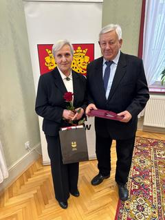 Mini b50dc1e2 8a71 496b b383 d59a794845d0