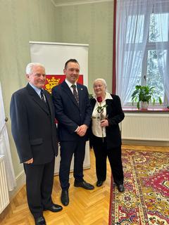 Mini 2c0fdfd1 dd96 41bf 95b0 2e8859a5209c