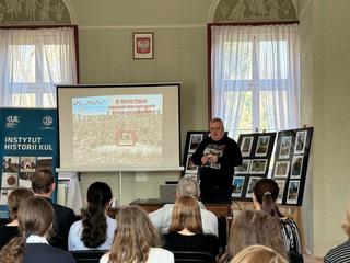 Mini e2ee1593 8d88 4b7c ae60 93002852eed4