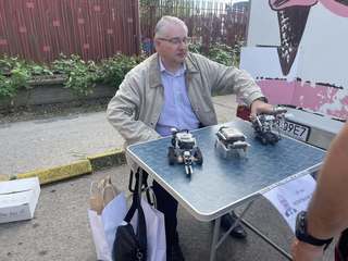 Mini f081b689 95bd 4372 9603 c9f2f2ac9fee