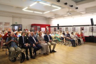 Mini 5218011d ab54 40e1 9a67 8dfc5ce01117