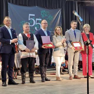 Mini f1ab4e56 04a3 4f75 8d48 20b83b072074