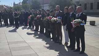 Mini f199eeb1 7f3e 44af bedf 10bce15dd575