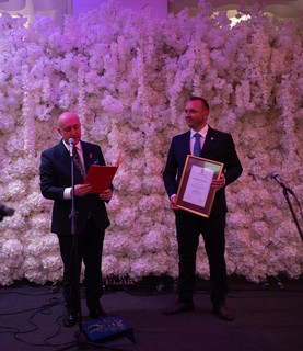 Mini e3eaf406 4f80 49e7 97c6 c265a6b70ae9