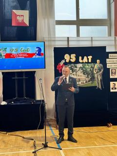 Mini d735e8e8 3dc0 4720 b8ae dd02e228a148