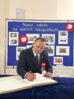 Mini 416e3d4b 05d9 42a0 9b0c 6deb040452ee