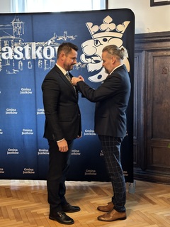 Mini 7e457eac 9f54 4320 9153 701f4e1d67af