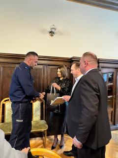 Mini bdfa25a0 b4db 476c 9de9 78cd17a894ba